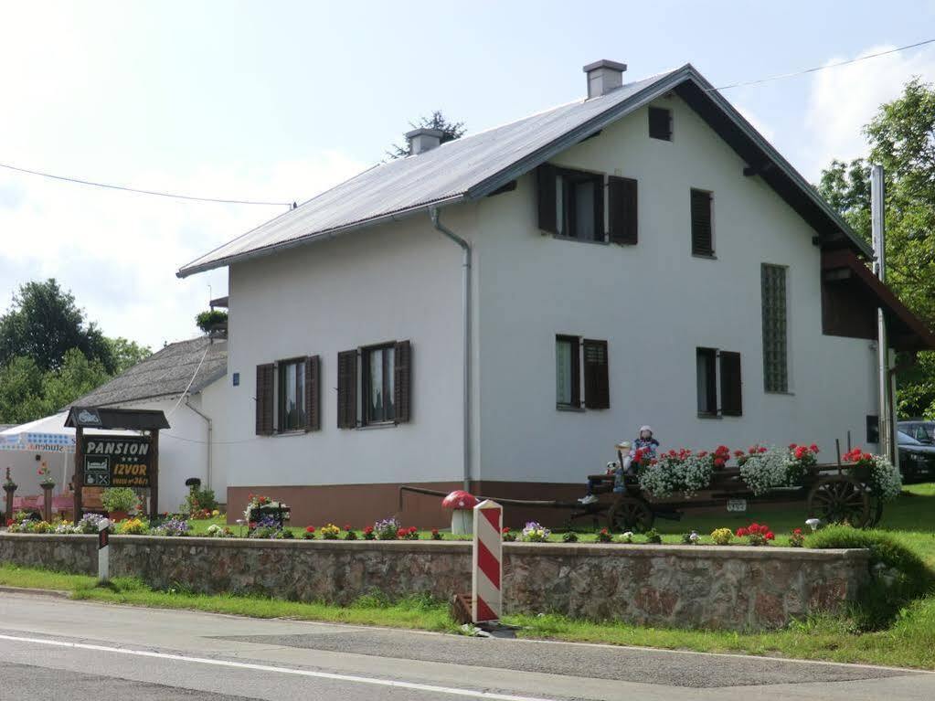 Отель Pansion Izvor Кореница Экстерьер фото